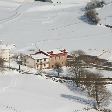 Albergue La Torre Santiurde de Reinosa Ngoại thất bức ảnh