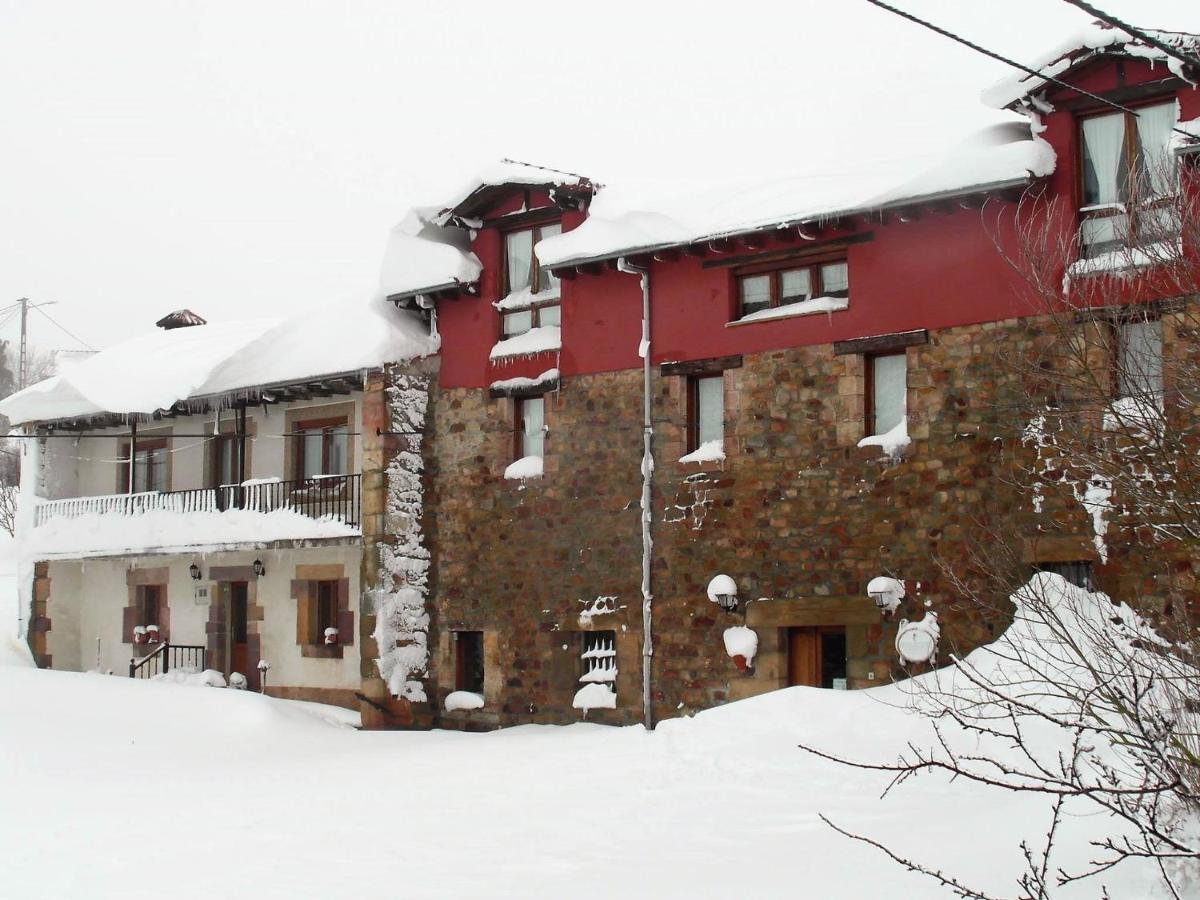 Albergue La Torre Santiurde de Reinosa Ngoại thất bức ảnh